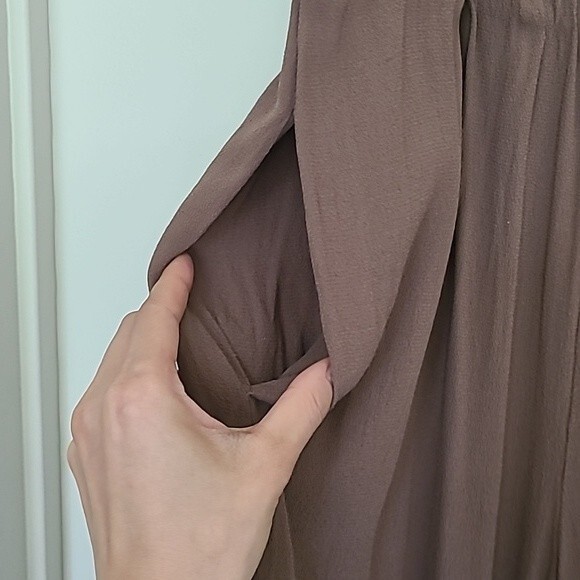 Aritzia Wilfred Chianti Jumpsuit Brown Smocked Midi Ruffle Summer Sz Medium - Picture 5 of 7